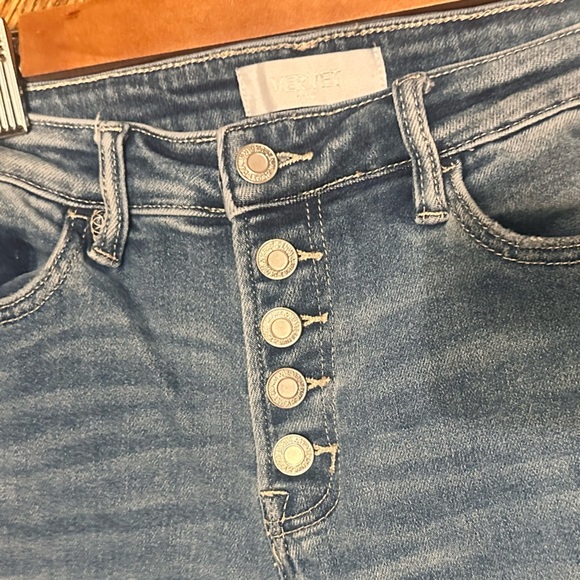 Vervet Women's Blue Jeans - Picture 3 of 4